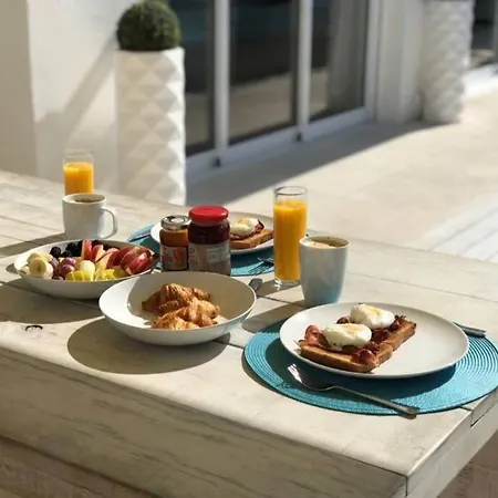 Luxe, Puerto Banus, Marbella * Естепона