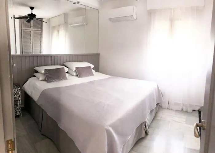 Luxe, Puerto Banus, Marbella * エステポナ