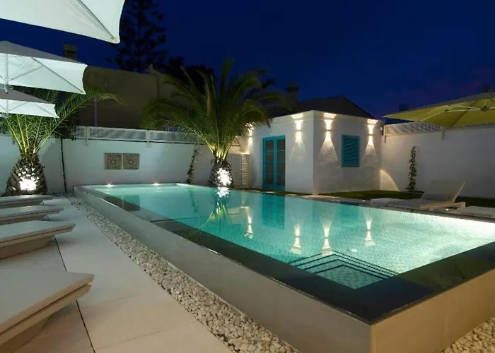 Luxe, Puerto Banus, Marbella