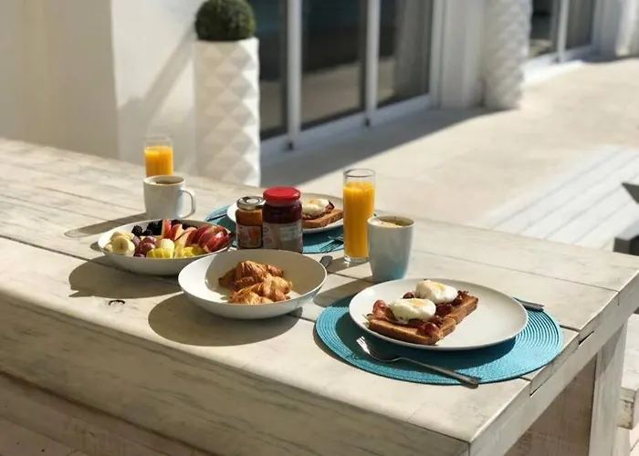 Luxe, Puerto Banus, Marbella * エステポナ