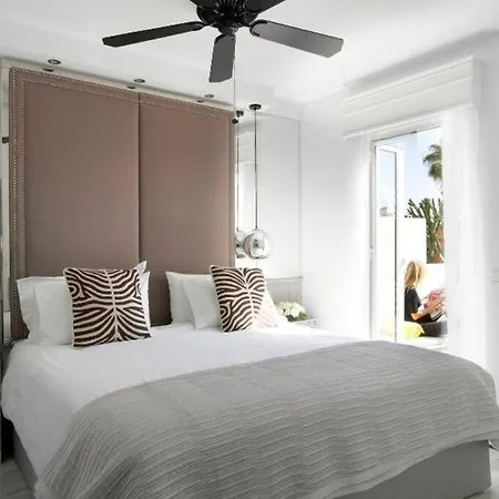 Luxe, Puerto Banus, Marbella * אסטפונה