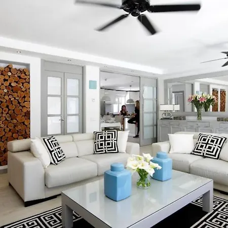 Luxe, Puerto Banus, Marbella * Estepona